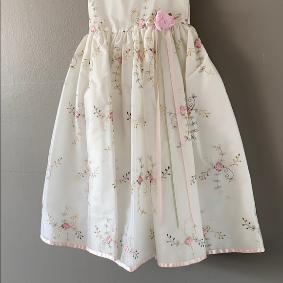 US Angels • Girls Spring Dress - Picture 5 of 11